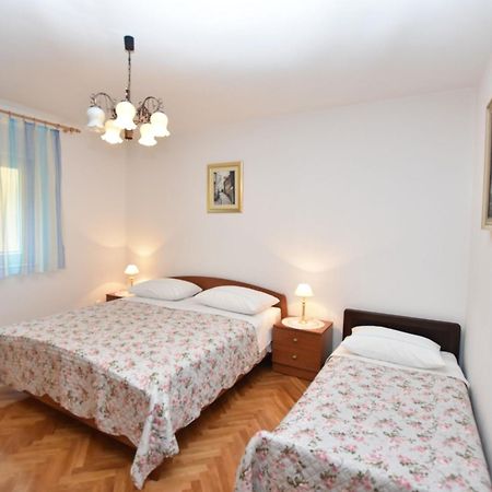 Apartment Moric Trogir Room photo